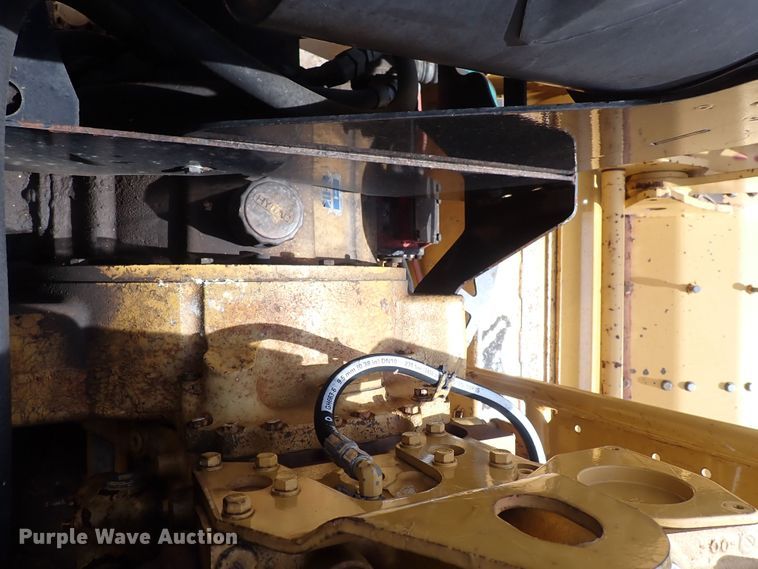 image for item DN0478 2005 Vermeer HG6000  horizontal grinder