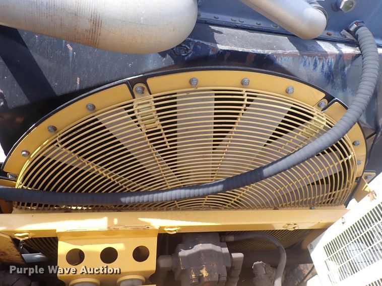 image for item DN0478 2005 Vermeer HG6000  horizontal grinder