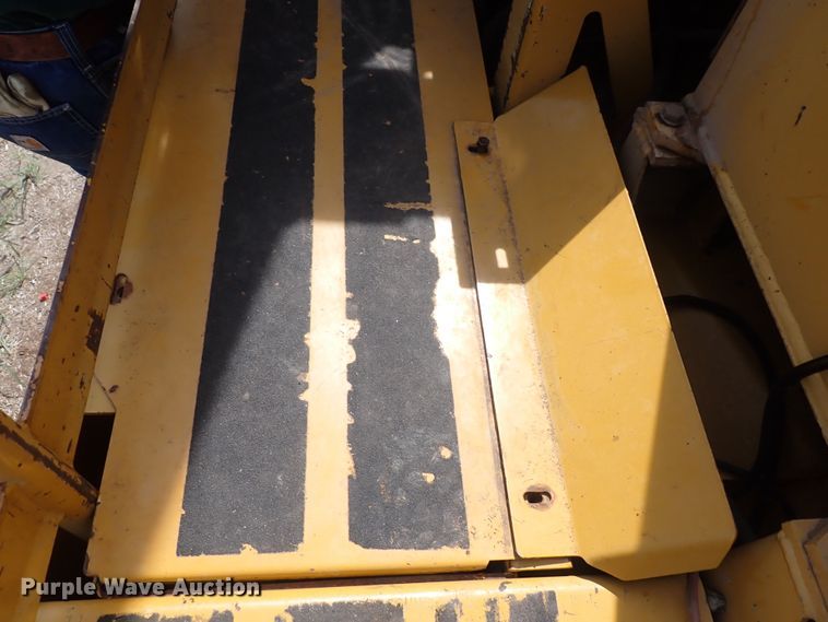 image for item DN0478 2005 Vermeer HG6000  horizontal grinder