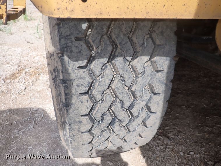 image for item DN0478 2005 Vermeer HG6000  horizontal grinder