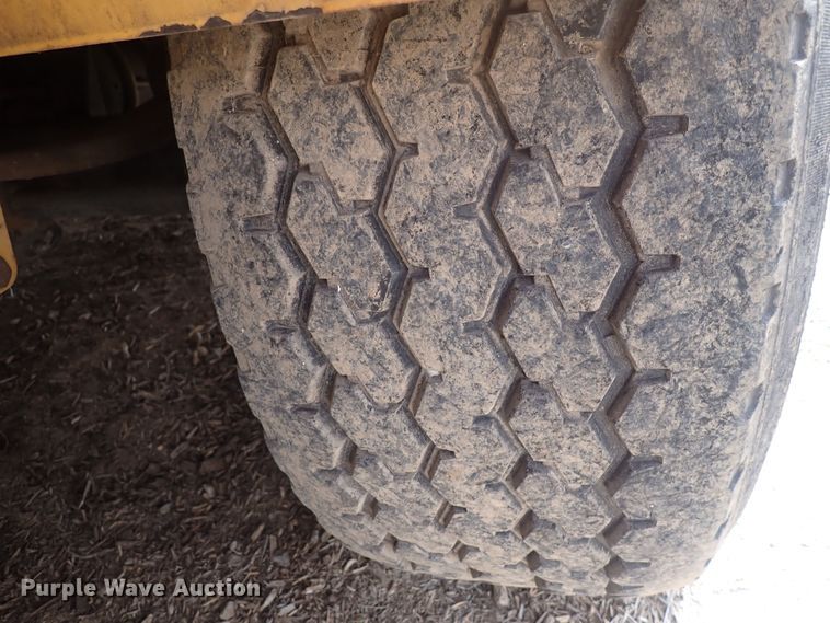 image for item DN0478 2005 Vermeer HG6000  horizontal grinder