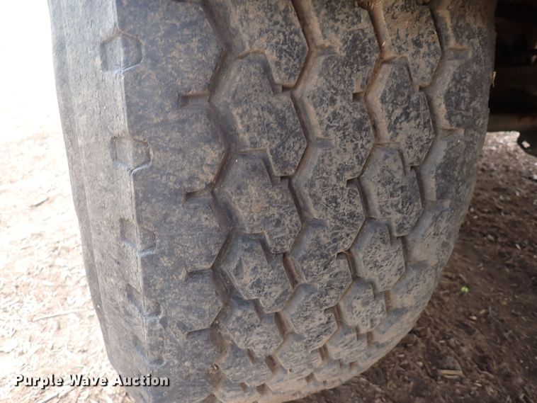 image for item DN0478 2005 Vermeer HG6000  horizontal grinder