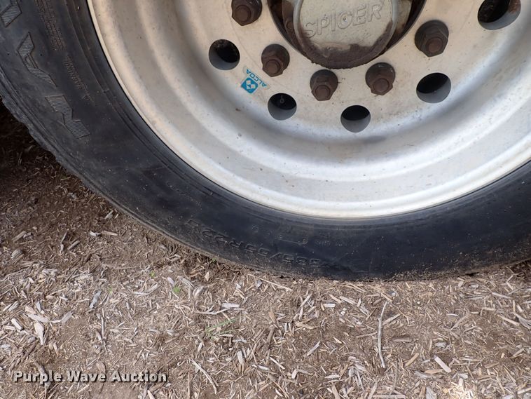 image for item DN0478 2005 Vermeer HG6000  horizontal grinder