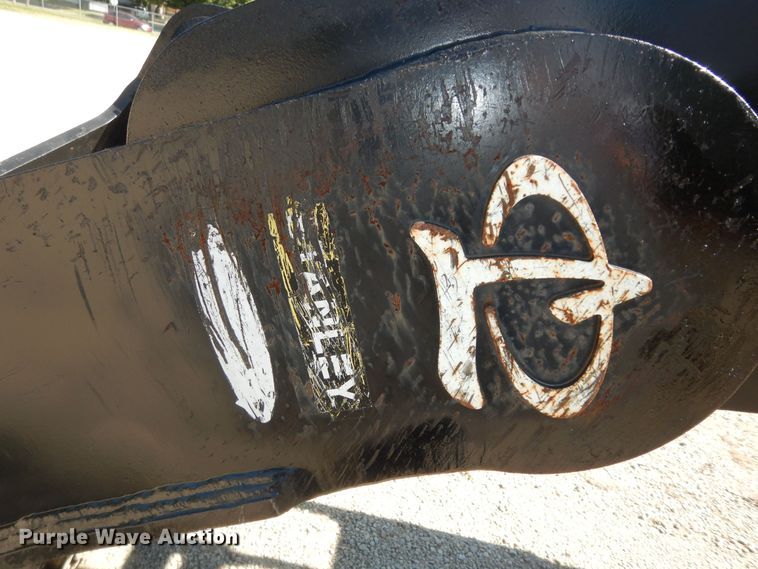 image for item DN1651 2011  Stanley LaBounty HDR50QC grapple