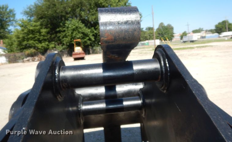 image for item DN1651 2011  Stanley LaBounty HDR50QC grapple