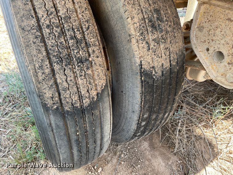 image for item DN5020 1998 Shop built  tank trailer