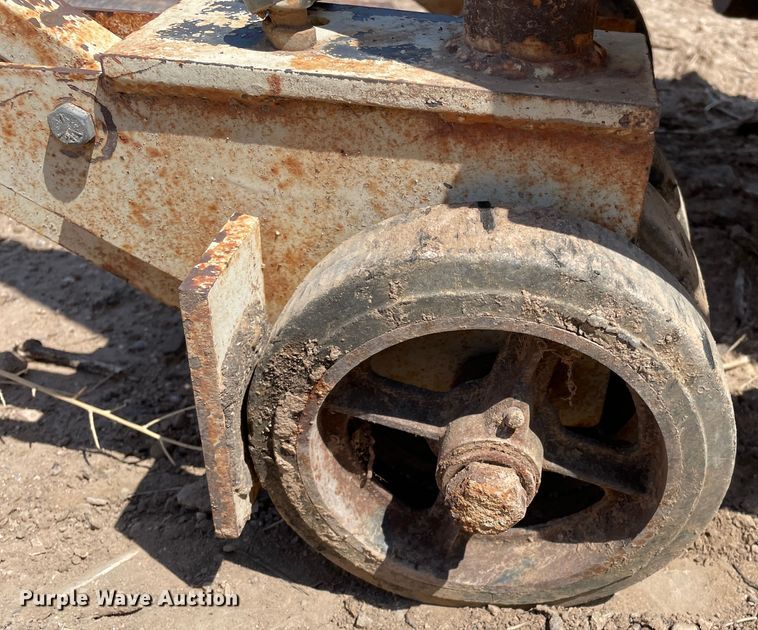 image for item DN5023 Miller MC550  curb machine