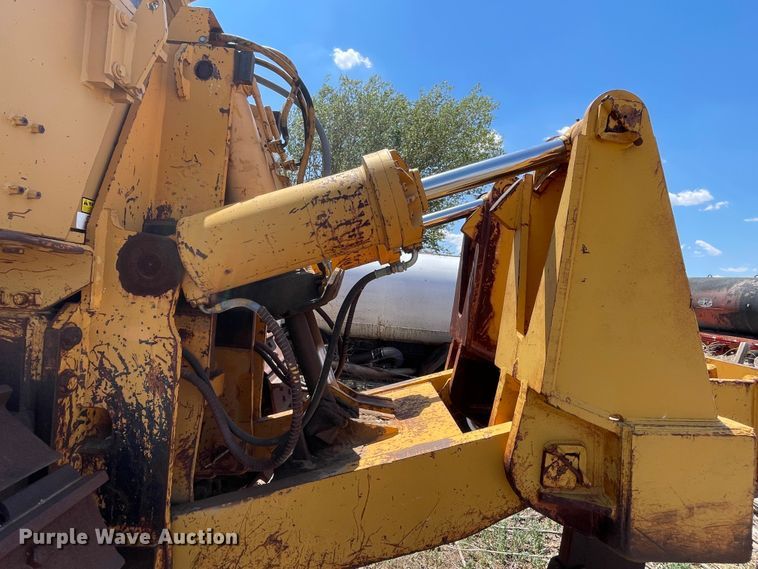 image for item DN5029 1982 Fiat-Allis FD40  dozer