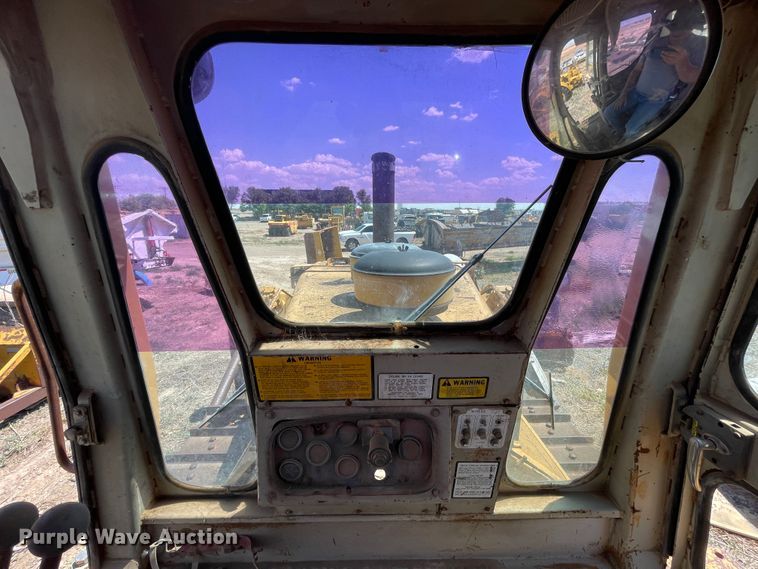 image for item DN5029 1982 Fiat-Allis FD40  dozer