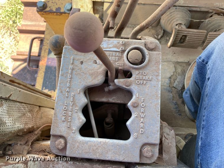 image for item DN5029 1982 Fiat-Allis FD40  dozer