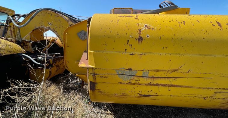 image for item DN5033 1964 Caterpillar DW20  water wagon