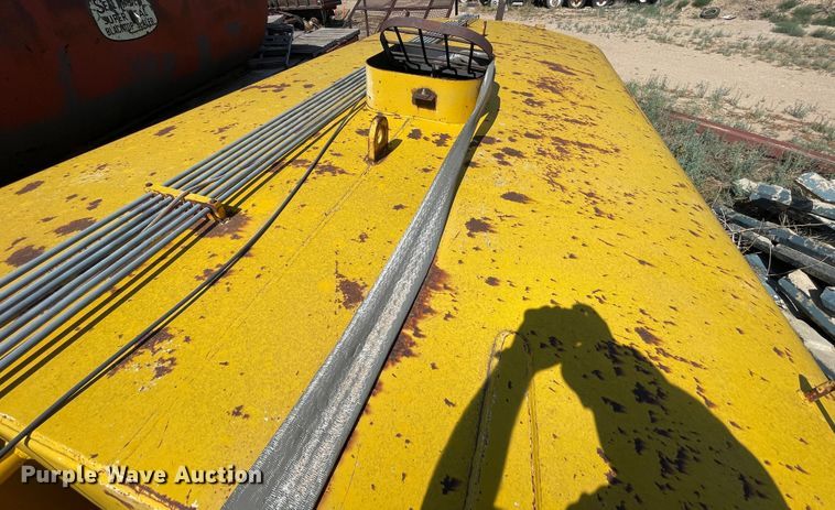 image for item DN5033 1964 Caterpillar DW20  water wagon