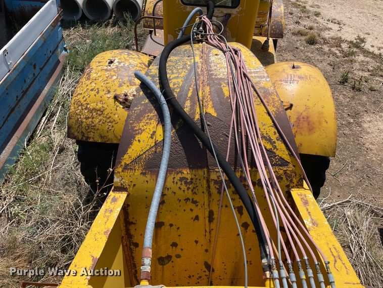 image for item DN5033 1964 Caterpillar DW20  water wagon