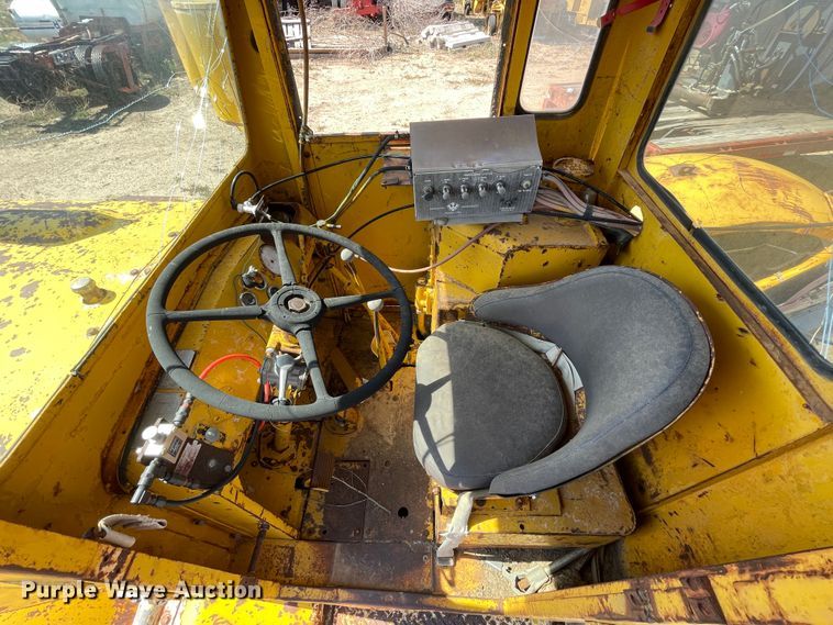 image for item DN5033 1964 Caterpillar DW20  water wagon