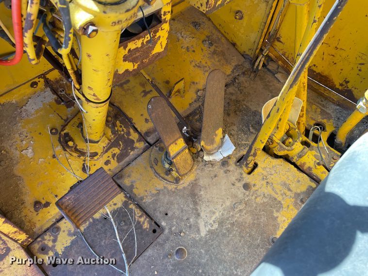 image for item DN5033 1964 Caterpillar DW20  water wagon