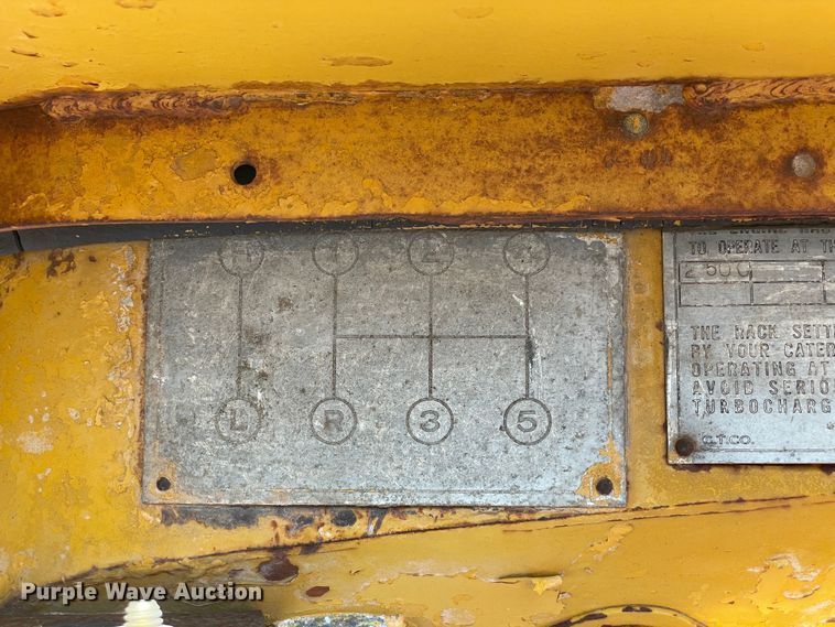 image for item DN5033 1964 Caterpillar DW20  water wagon