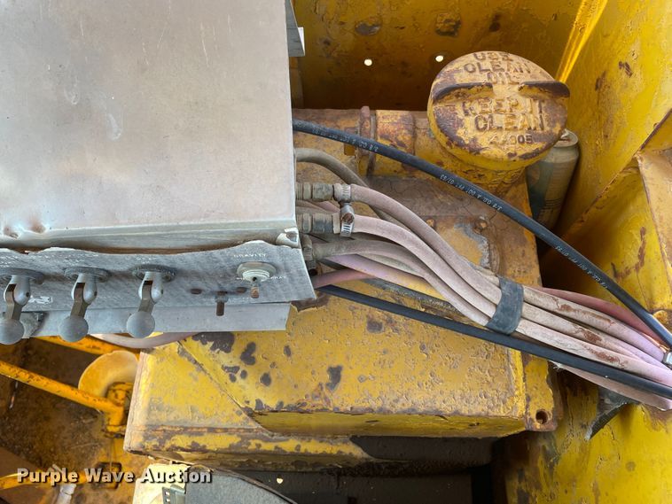 image for item DN5033 1964 Caterpillar DW20  water wagon