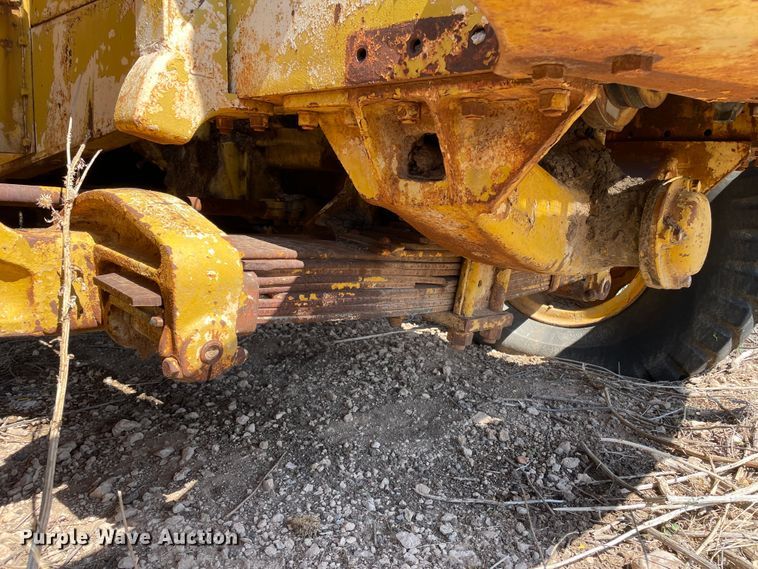 image for item DN5033 1964 Caterpillar DW20  water wagon