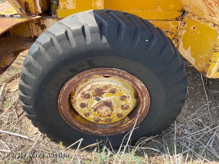 image for item DN5033 1964 Caterpillar DW20  water wagon