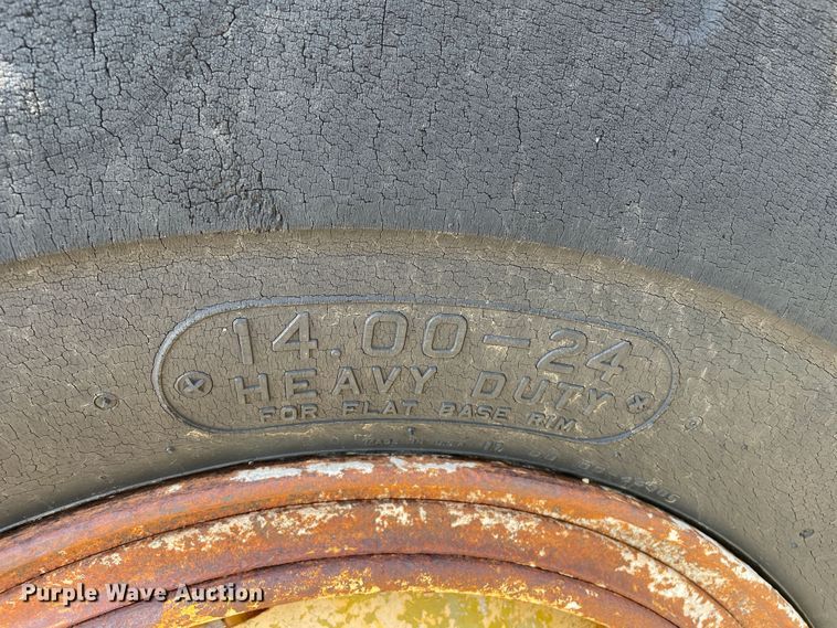 image for item DN5033 1964 Caterpillar DW20  water wagon