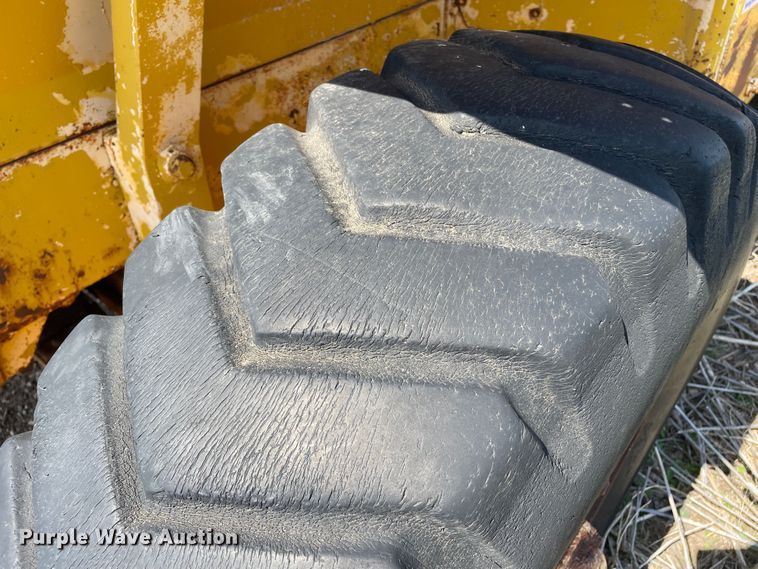 image for item DN5033 1964 Caterpillar DW20  water wagon