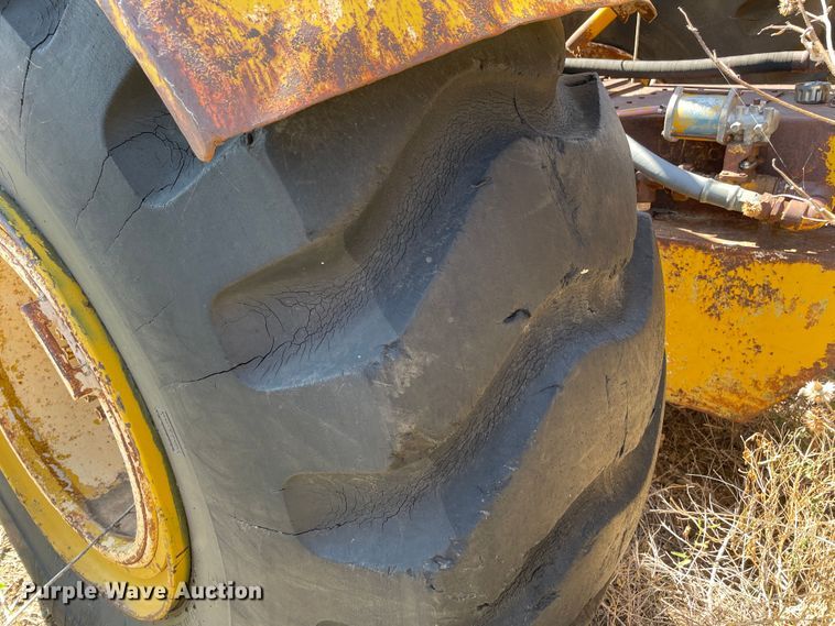 image for item DN5033 1964 Caterpillar DW20  water wagon