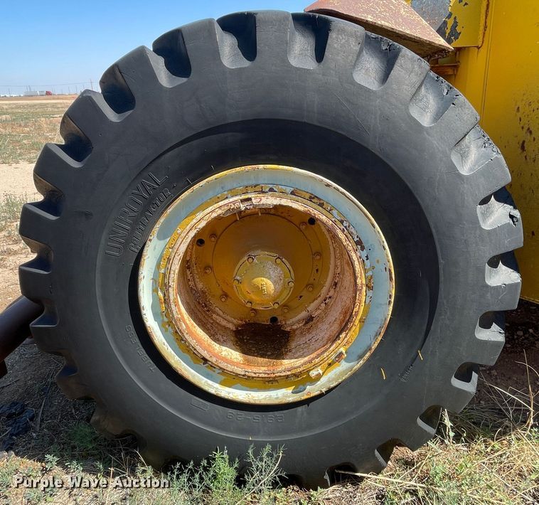 image for item DN5033 1964 Caterpillar DW20  water wagon