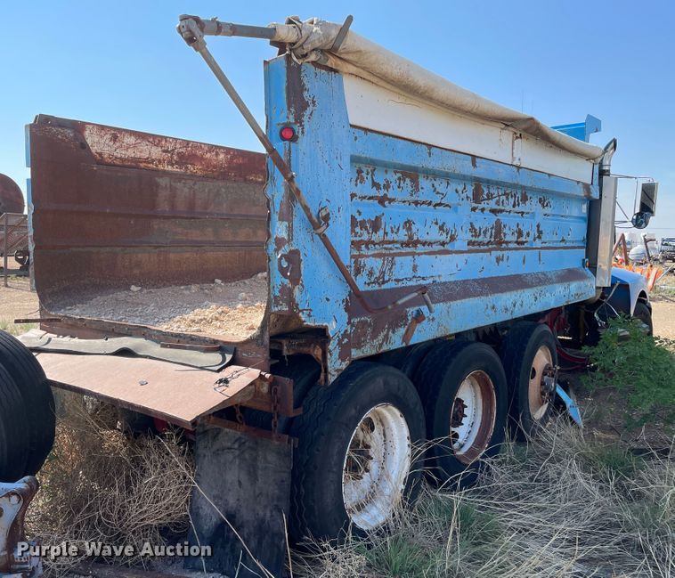 image for item DN5036 1989 Kenworth T660  dump truck