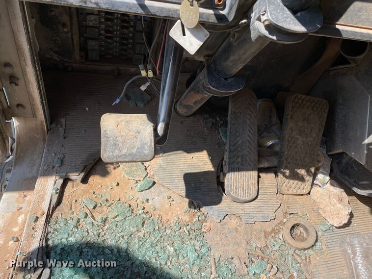 image for item DN5036 1989 Kenworth T660  dump truck