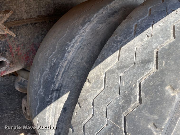 image for item DN5036 1989 Kenworth T660  dump truck