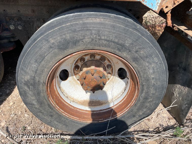 image for item DN5036 1989 Kenworth T660  dump truck