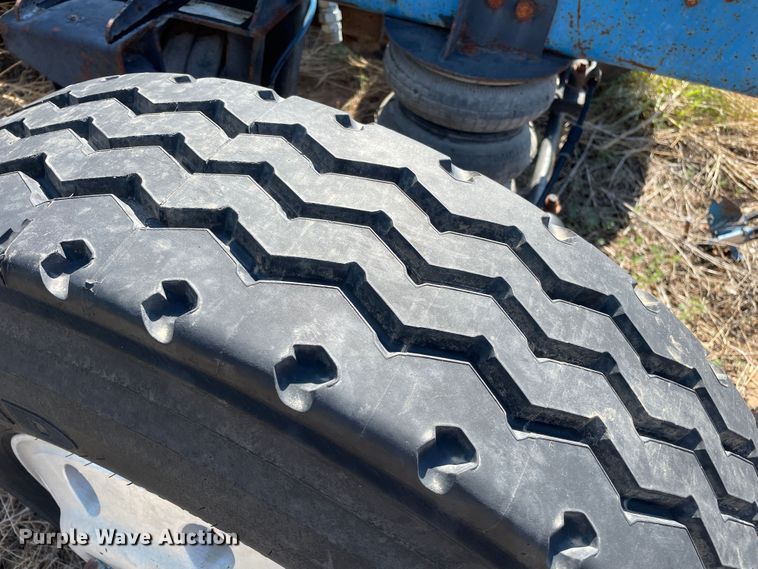 image for item DN5037 1988 Kenworth T800  truck cab and chassis