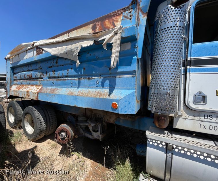 image for item DN5042 1988 Kenworth T800  dump truck