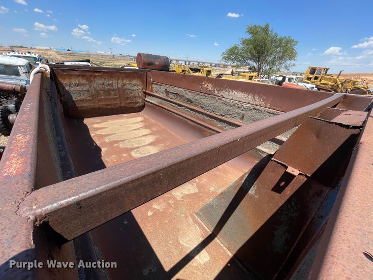 image for item DN5042 1988 Kenworth T800  dump truck