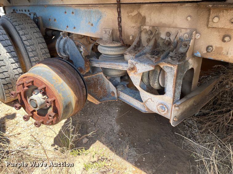 image for item DN5042 1988 Kenworth T800  dump truck