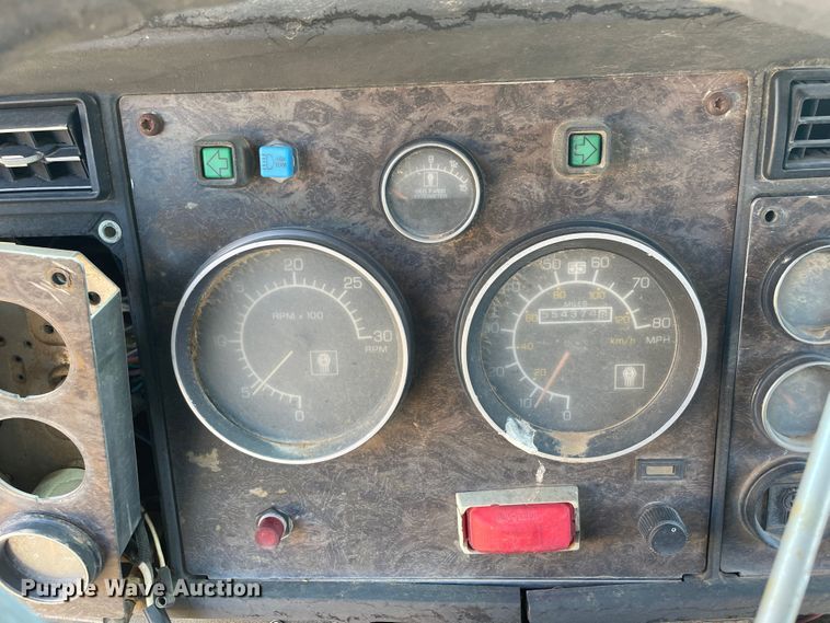 image for item DN5042 1988 Kenworth T800  dump truck