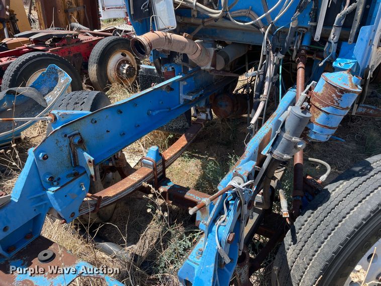 image for item DN5042 1988 Kenworth T800  dump truck