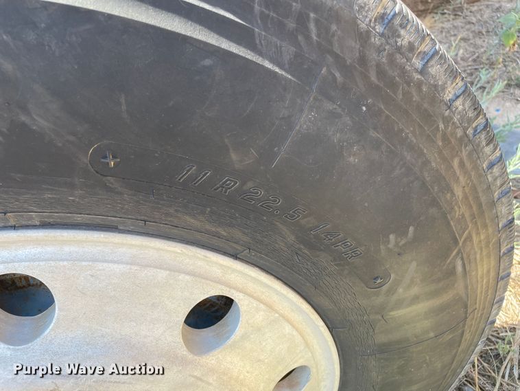 image for item DN5042 1988 Kenworth T800  dump truck