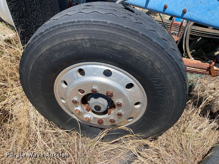 image for item DN5042 1988 Kenworth T800  dump truck