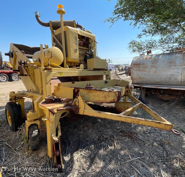 image for item DN5046 1961 Clarco 851  windrower