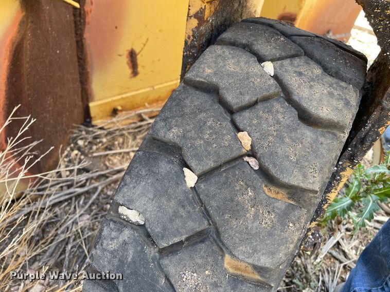 image for item DN5046 1961 Clarco 851  windrower