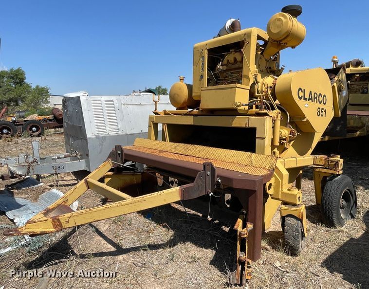 image for item DN5047 Clarco 851  windrower