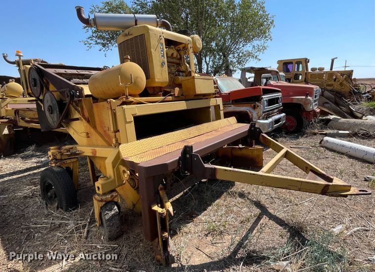 image for item DN5047 Clarco 851  windrower
