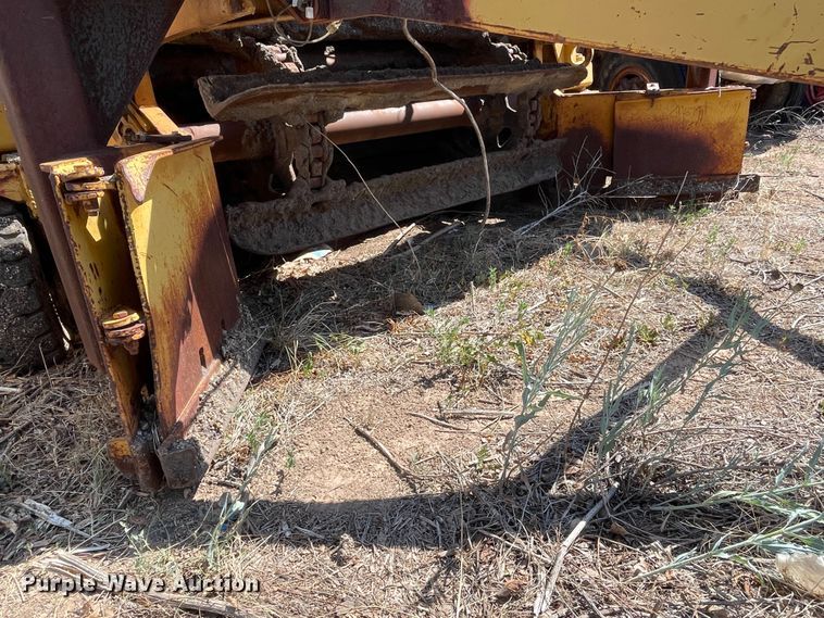 image for item DN5047 Clarco 851  windrower
