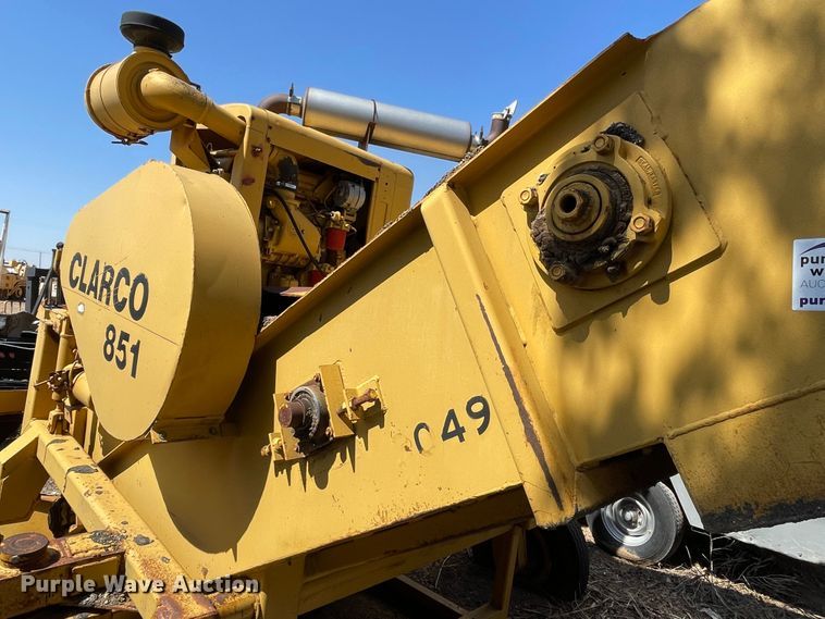image for item DN5047 Clarco 851  windrower