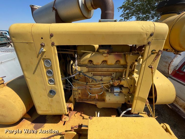 image for item DN5047 Clarco 851  windrower