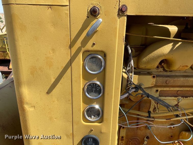 image for item DN5047 Clarco 851  windrower