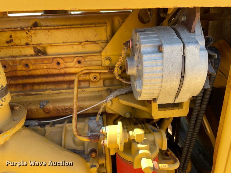 image for item DN5047 Clarco 851  windrower