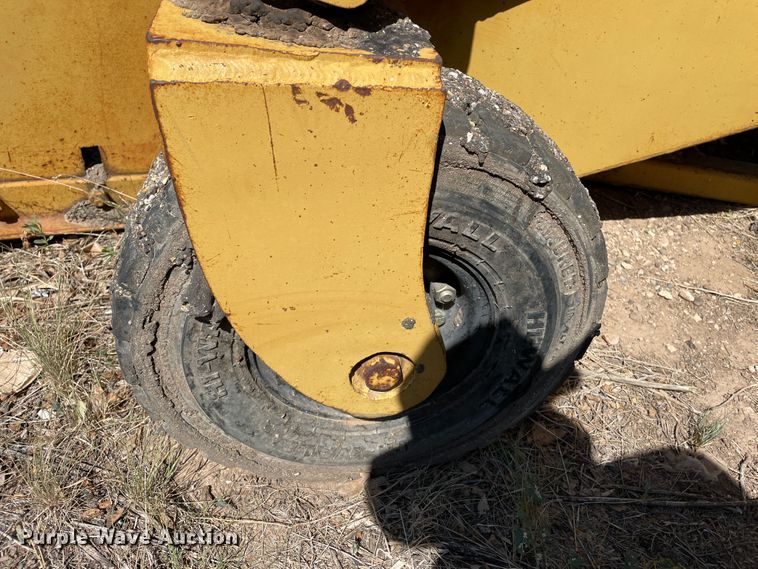 image for item DN5047 Clarco 851  windrower