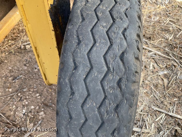 image for item DN5047 Clarco 851  windrower